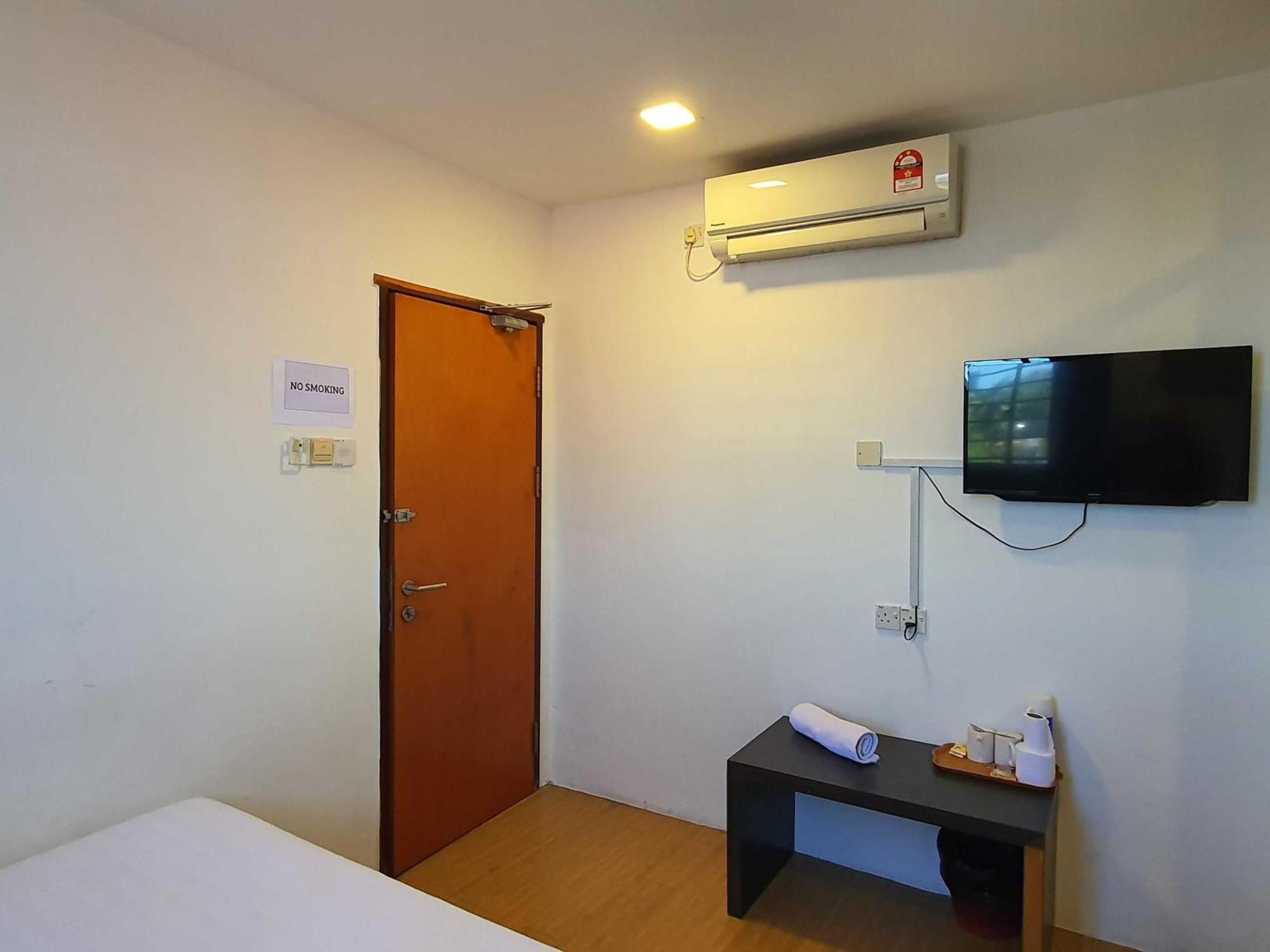 Oyo 91053 Signature Inn Miri Luaran gambar