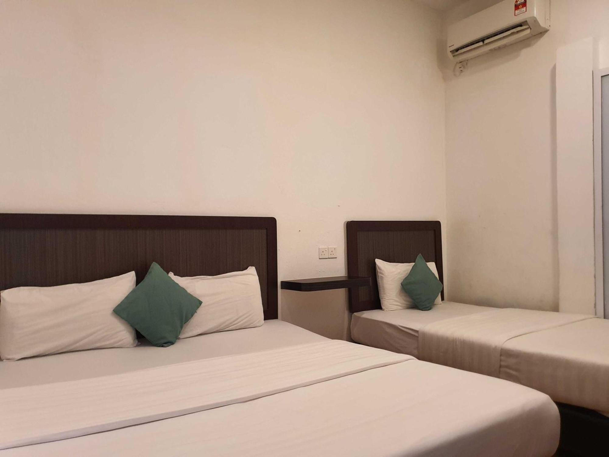 Oyo 91053 Signature Inn Miri Luaran gambar